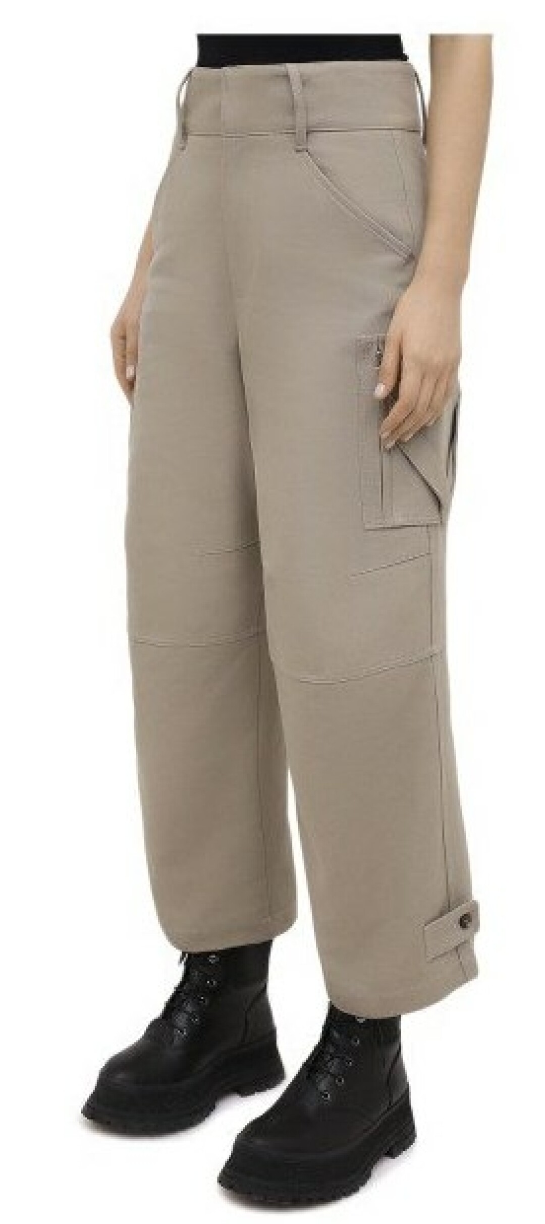 Bottega Veneta, ДЛТ, ул. Большая Конюшенная, 21-23, 134 00 руб.