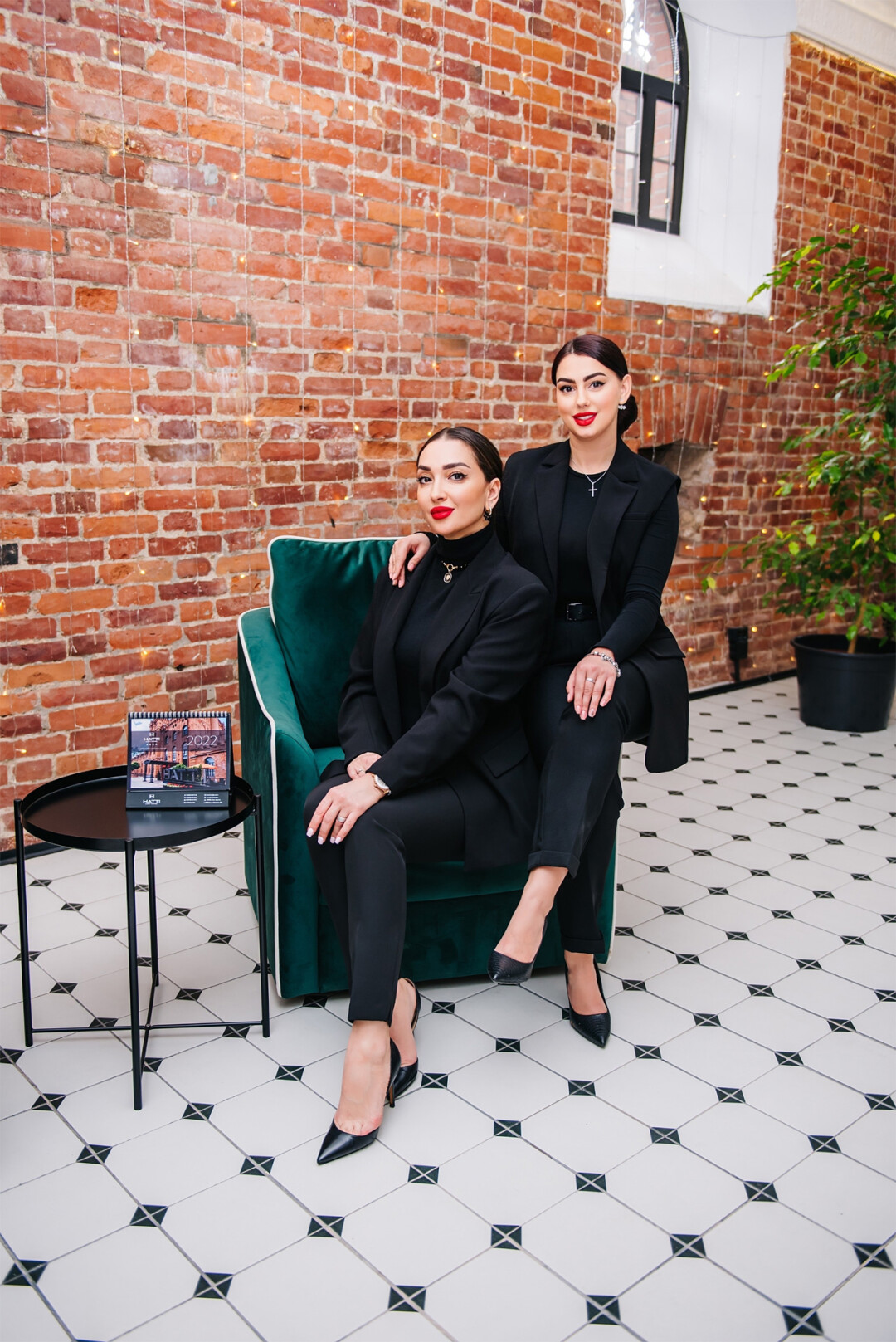 Зара Тлехусеж и Алина Скоблякова