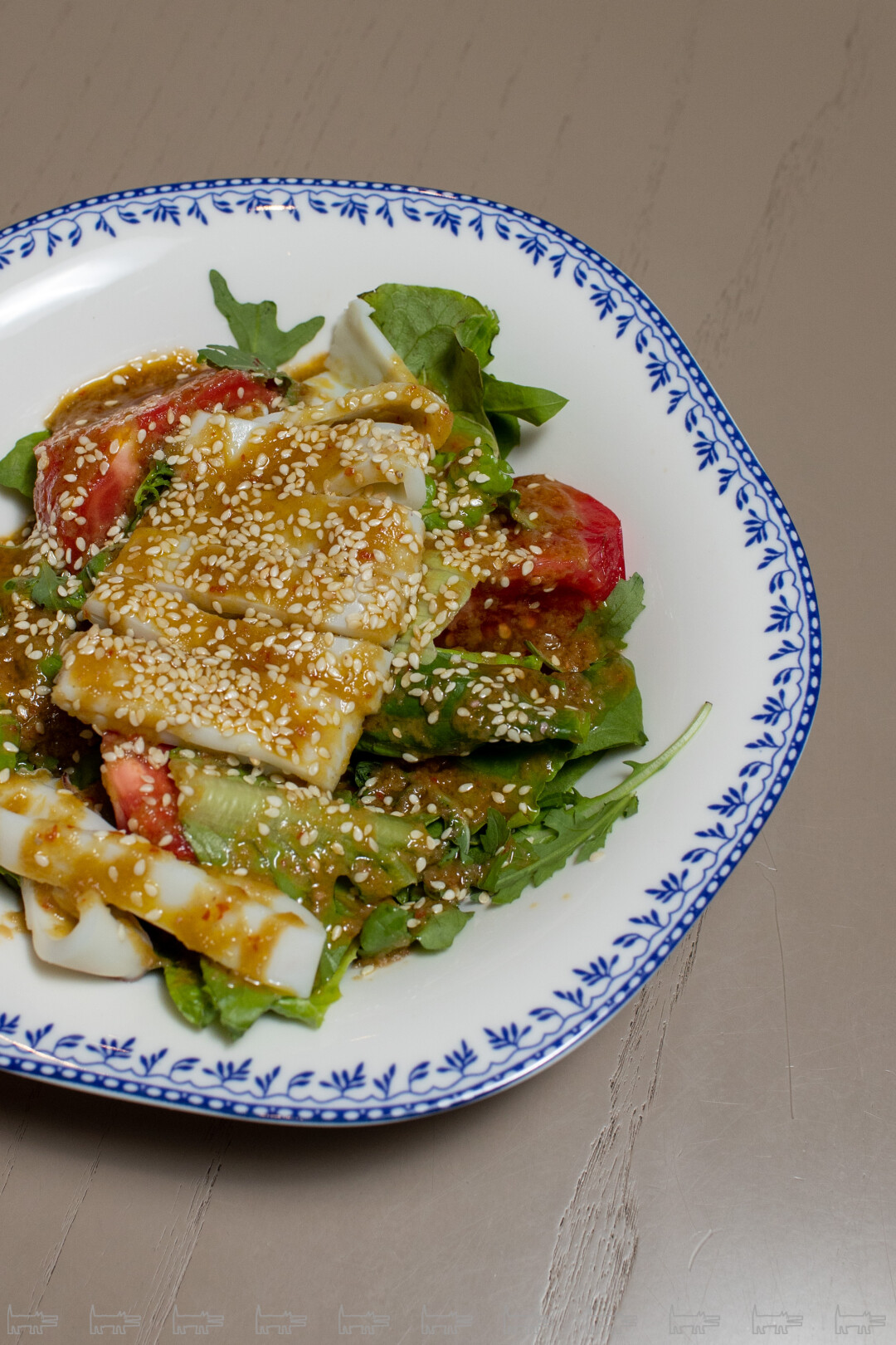 Салат с кальмаром