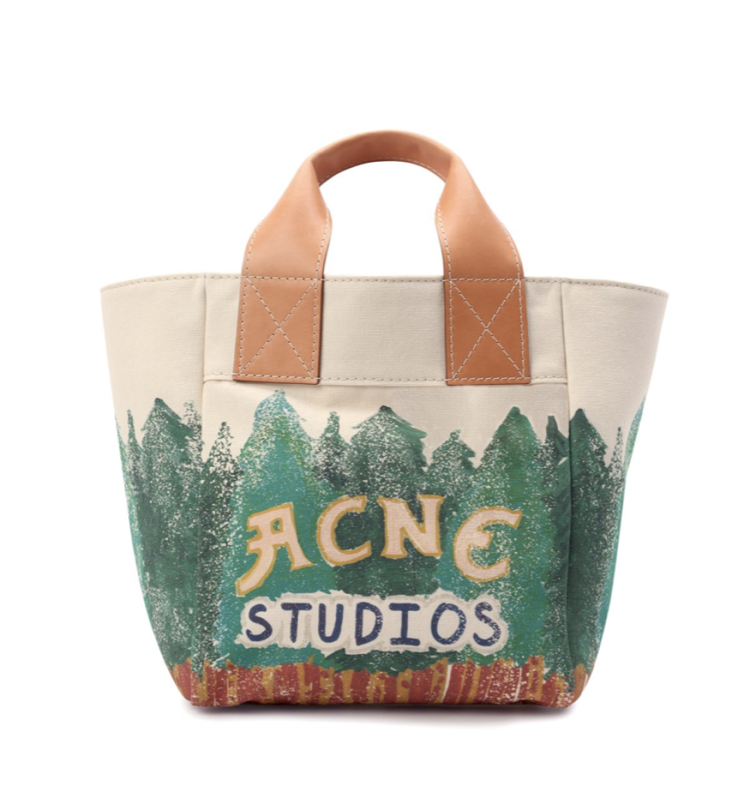 Acne Studios, ДЛТ, ул. Большая Конюшенная, 21-23, 95 800 руб.