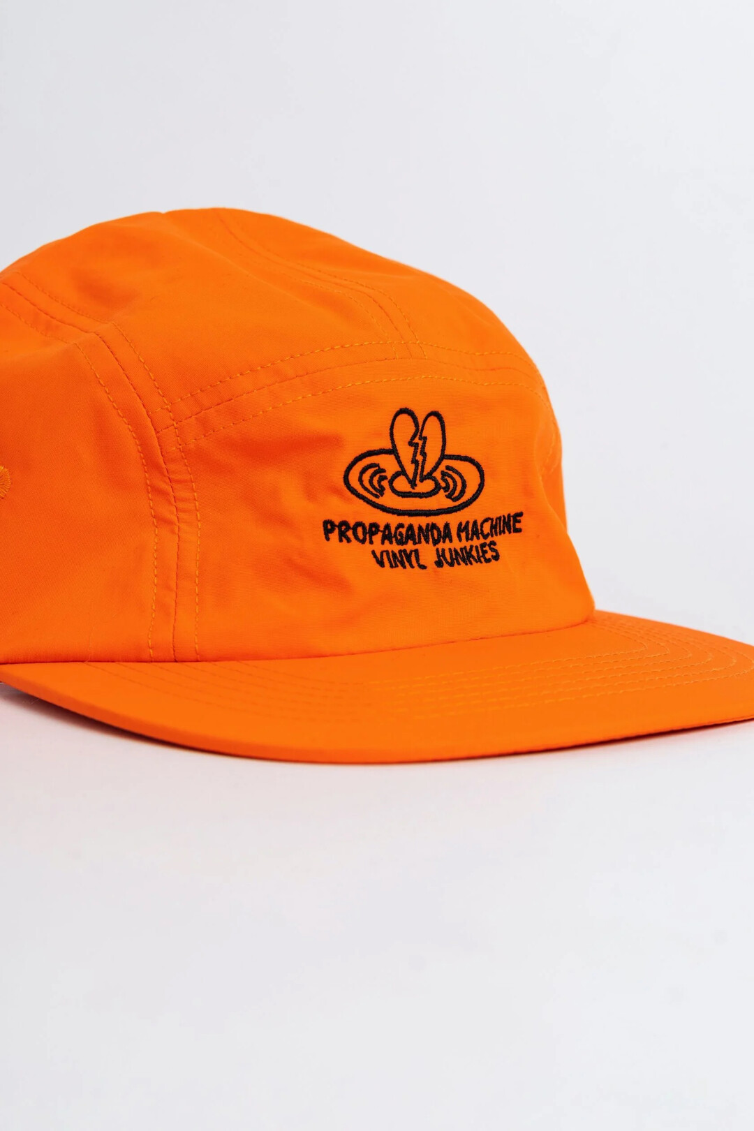 Кепка Orange "Vinyl Junkies", 2950 руб.