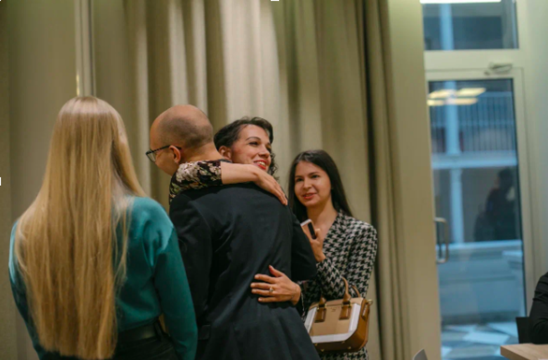 Подопечная фонда AdVita Олеся Григорьева впервые обнимает своего донора Данила Власова