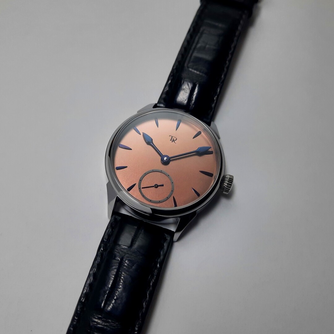 Модель Arrow Salmon, бренд Tsoroev Rashid