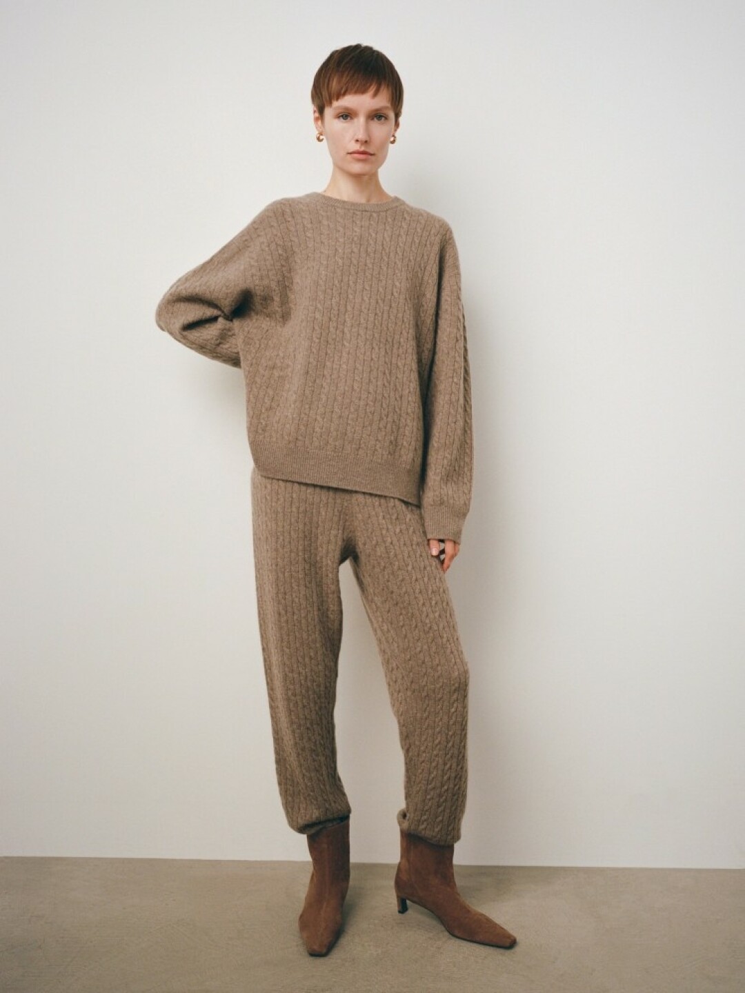 12storeez, 39 980 руб.