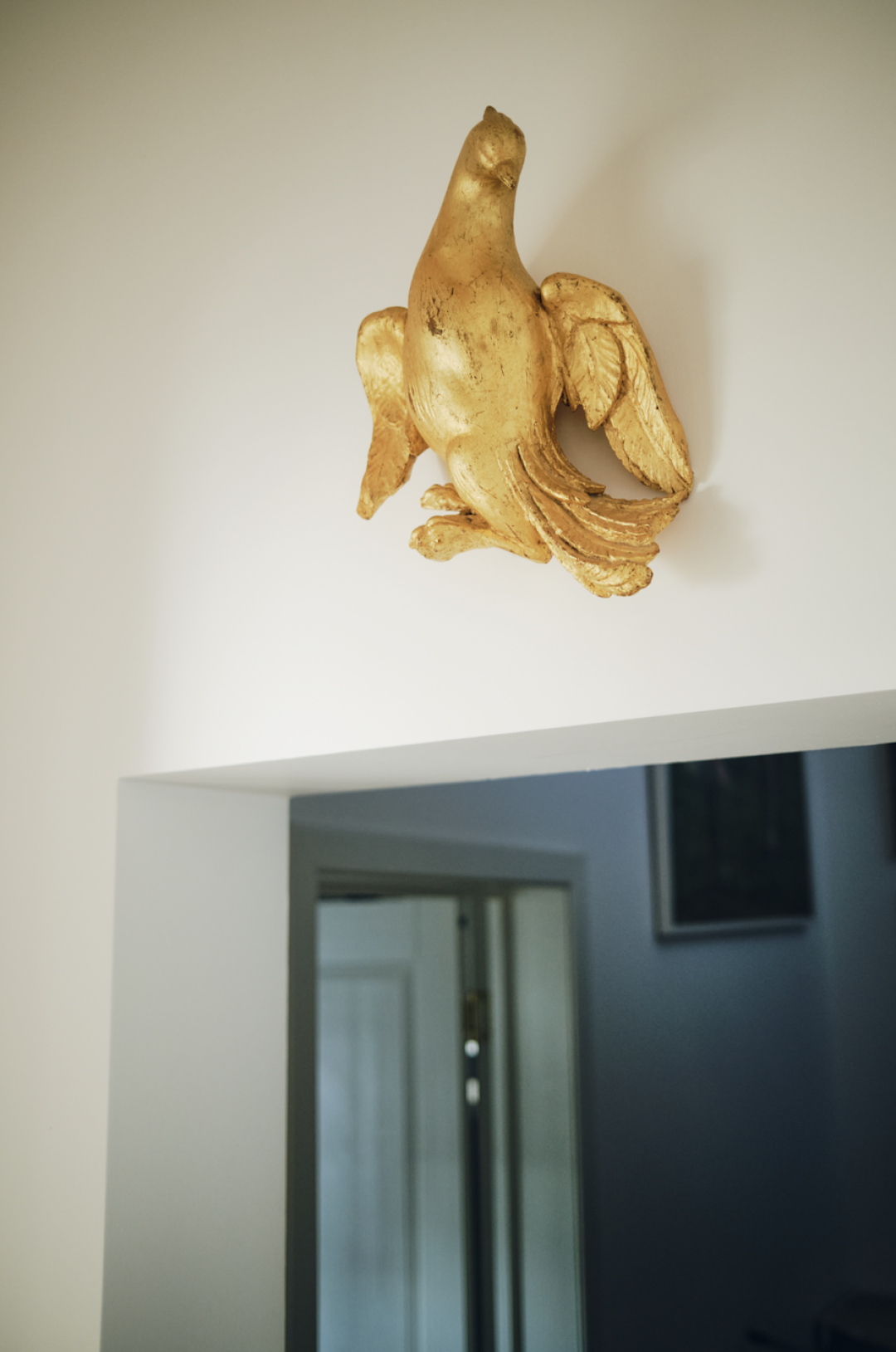 Этот барочный голубь был найден Татьяной Парфеновой в антикварной лавке под Мюнхеном