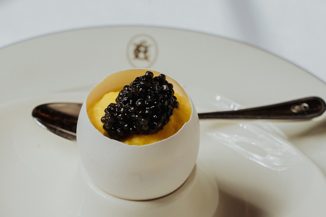 « Яйцо в яйце »