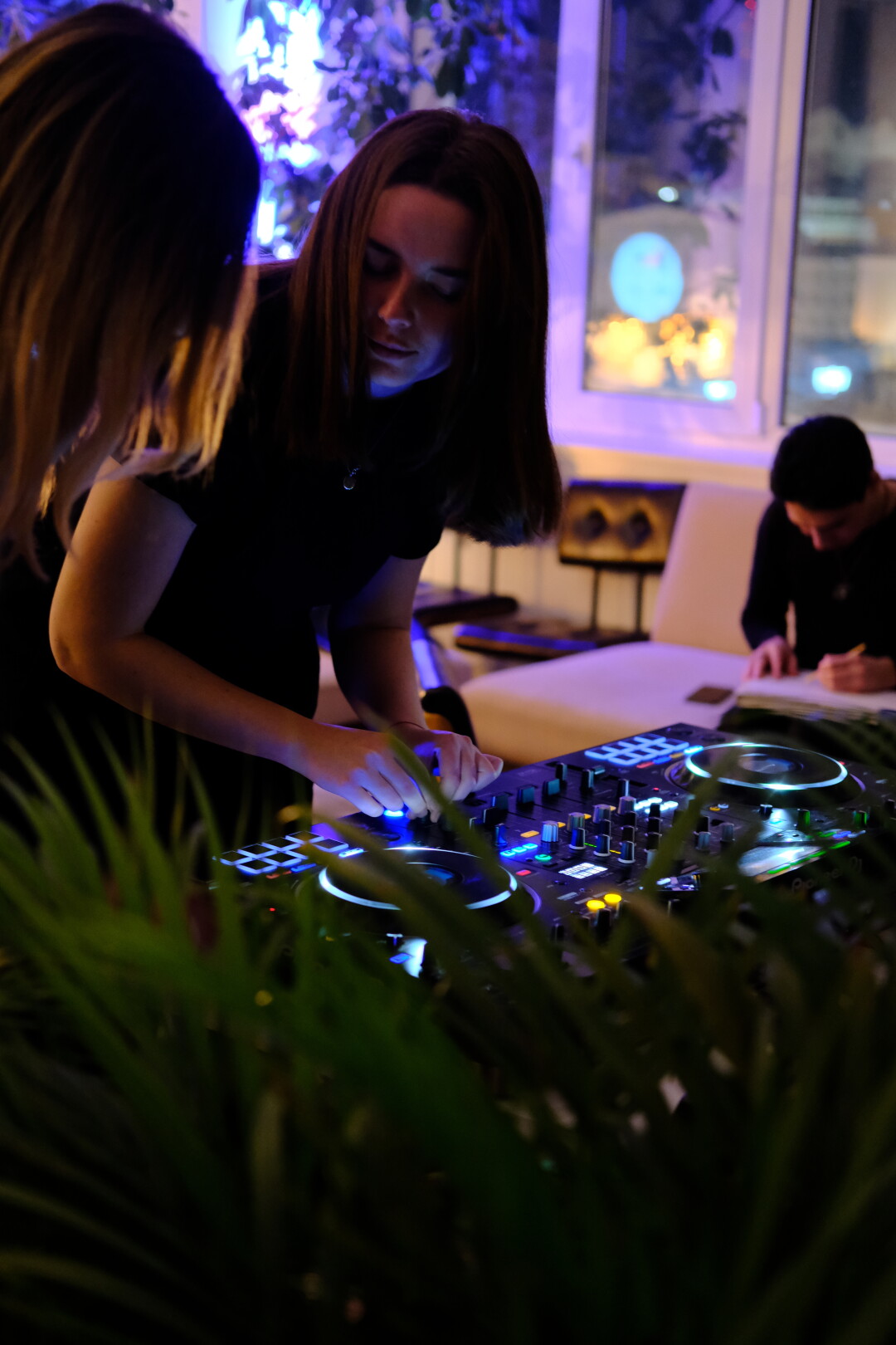 Каждое мероприятие сопровождается музыкой