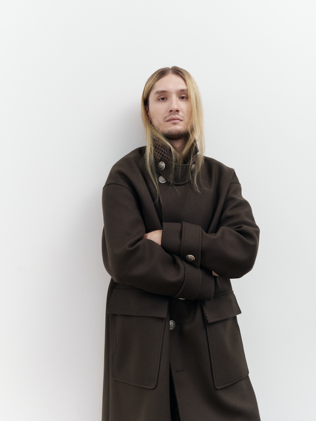 Диджей и резидент Roots United Дамир