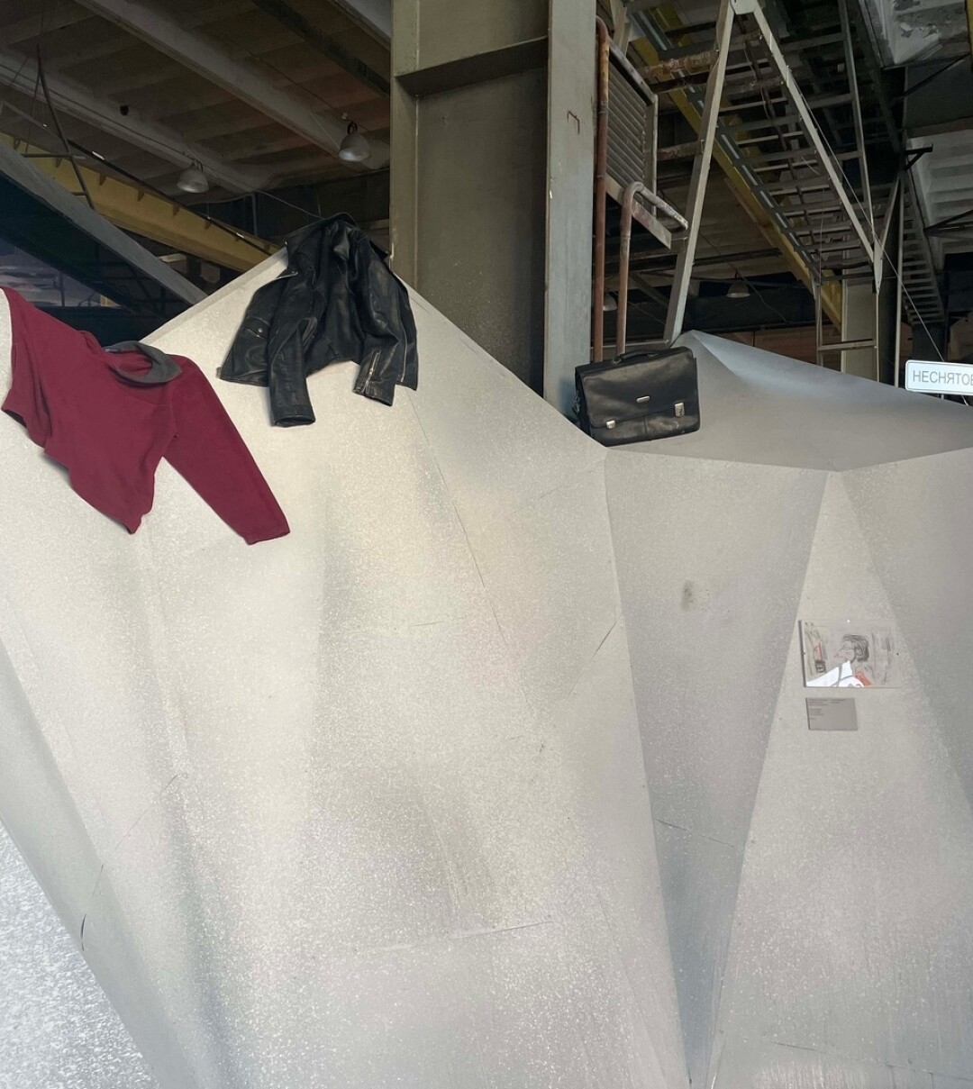 Вещи из фильма «Я тоже хочу» на выставке.