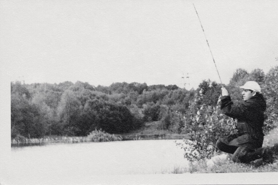 Рыбалка — важное развлечение из детства Арама на Волго-Балте