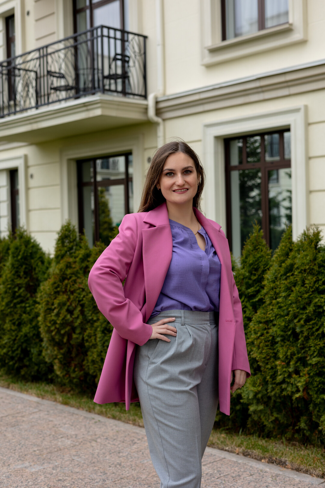 Дарья Хлебникова Ведущий юрист правового центра ООО «МФЦ Алмаз-Новосибирск». В своей жизни я добилась многого, сейчас я счастливая мама и успешная