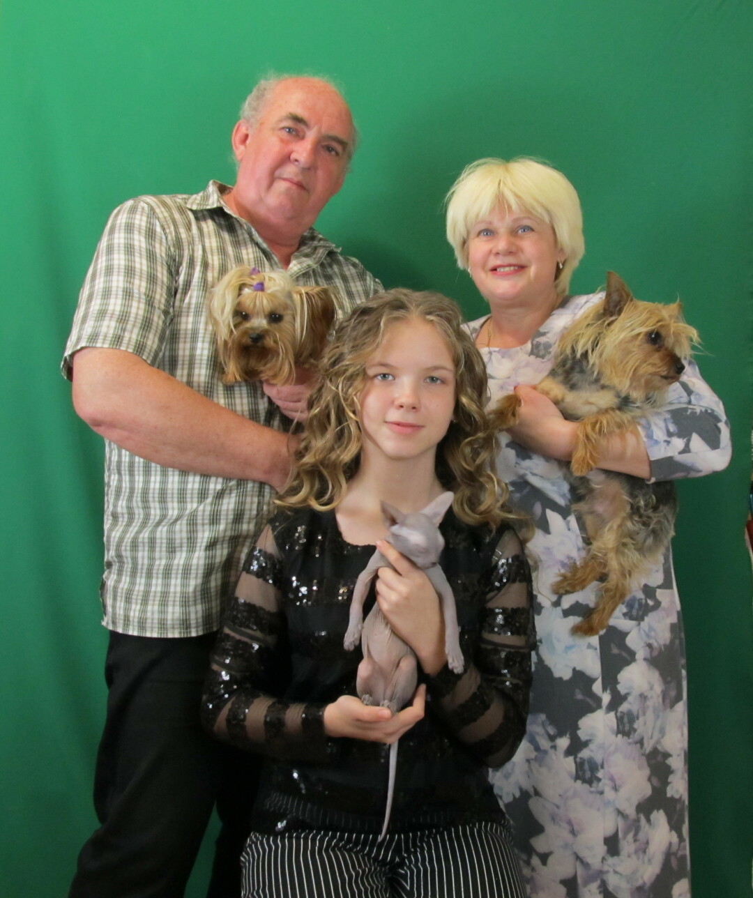 Александр и Анна Федоровы с дочерью Анжеликой Лазаревой