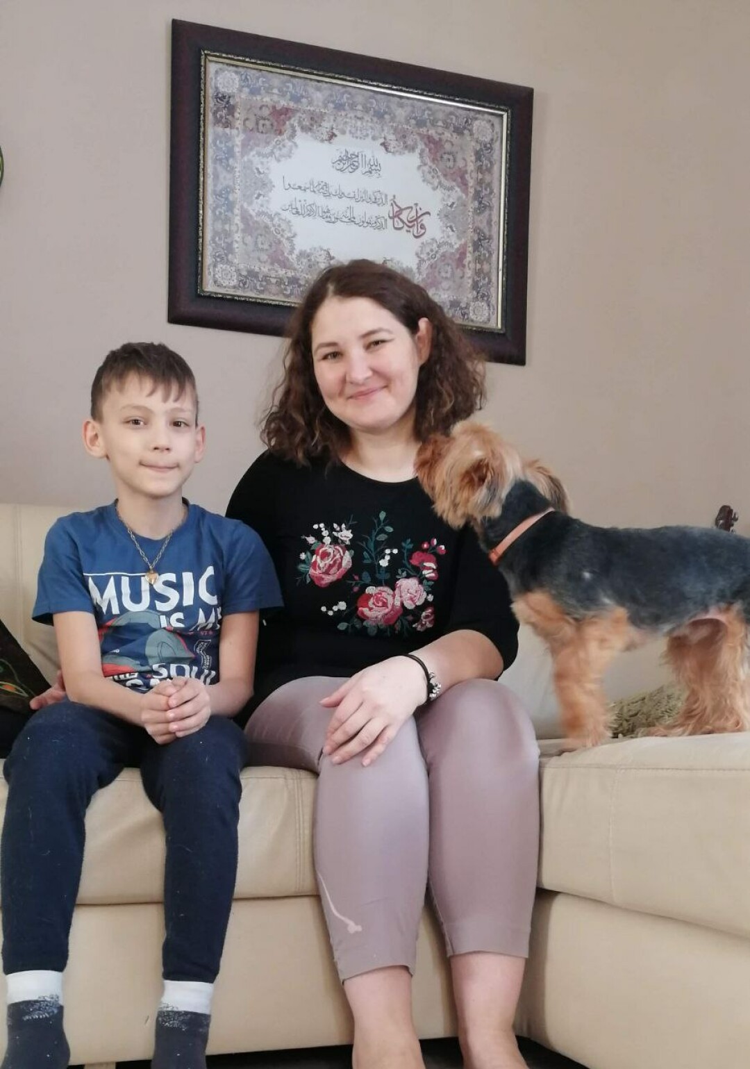 Айгуль с приемным сыном Стасом