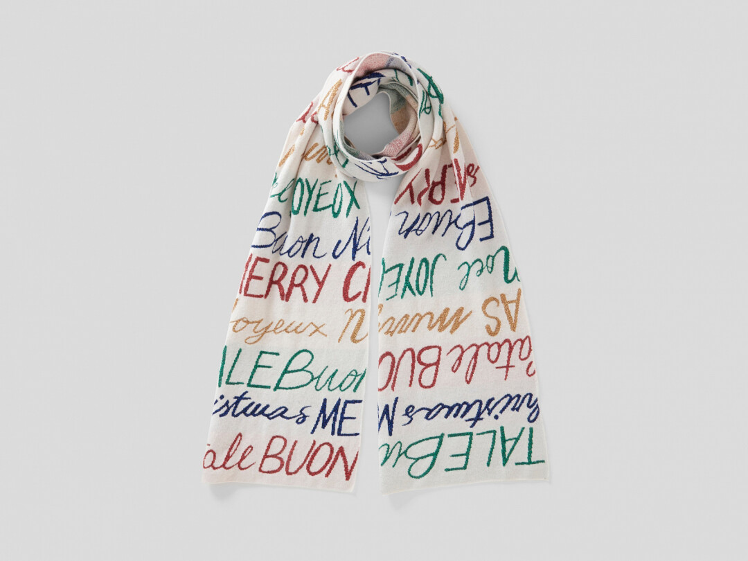 Рождественский шарф United Colors of Benetton, 4 999 руб.