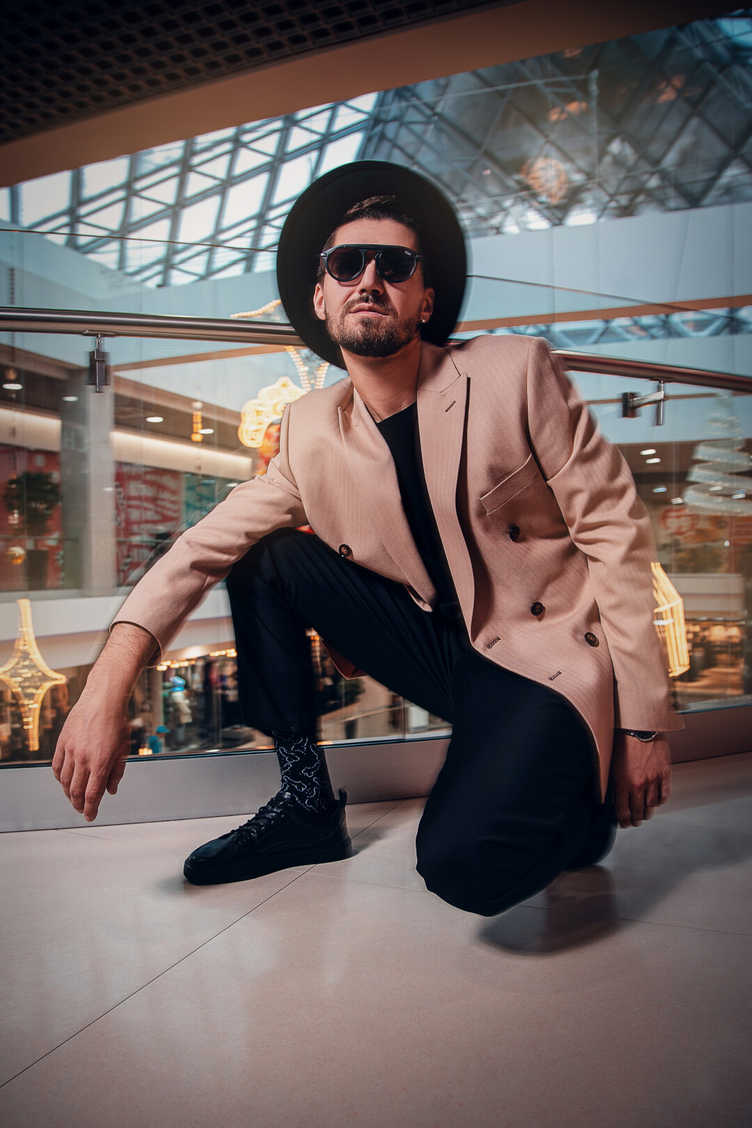 Антон Сахаровский , Управляющий гостинично-ресторанным комплексом Baikal Forest "Стиль — это переменная, зависящая от времени года, модных тенденций и