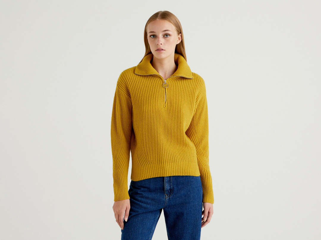 Свитер из смесовой шерсти, United Colors of Benetton, 7 999 руб.