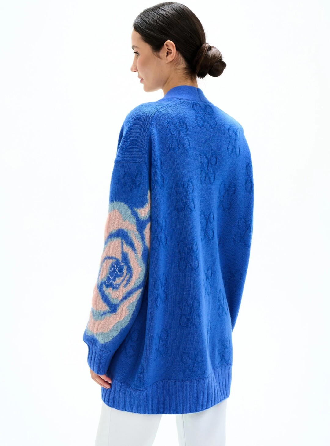 Кардиган из кашемира And The Brand, 111 700 руб.