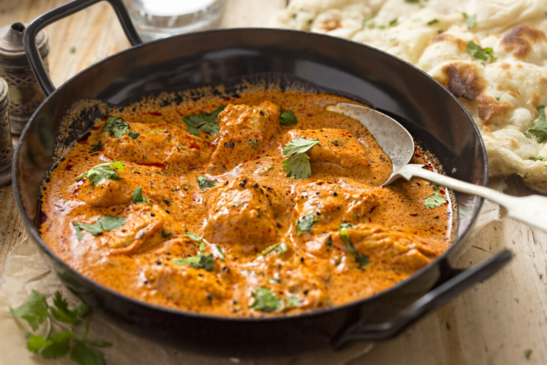 Карри с маслом: мург махани с нежной куриной грудкой, сливками, маслом и медом