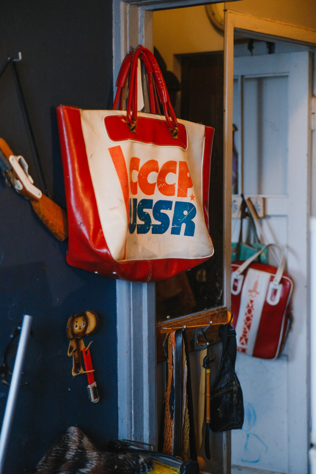 Все время что-то тащу и захламляю пространство