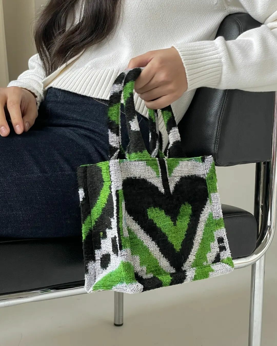 Сумка: 15900 рублей.