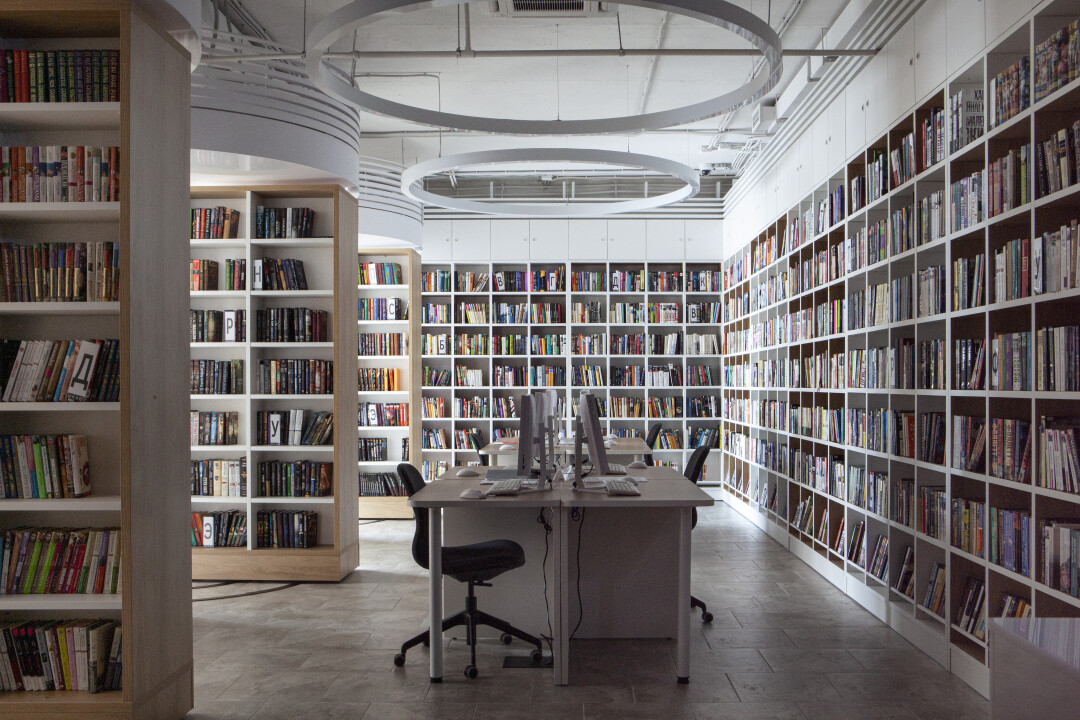 Библиотека и арт-резиденция «Шкаф»