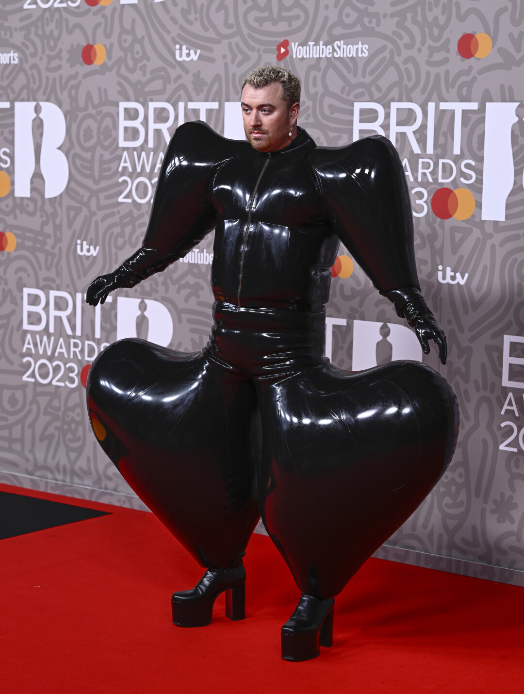 Сэм Смит в HARRI