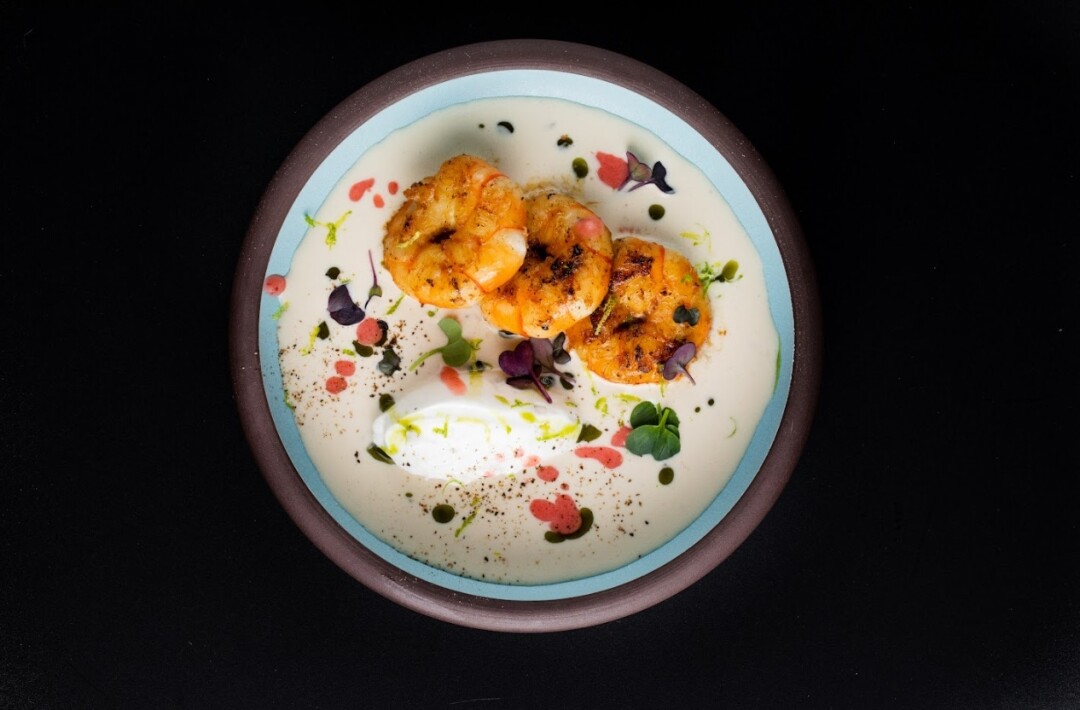 Жареные креветки с кокосовым муссом