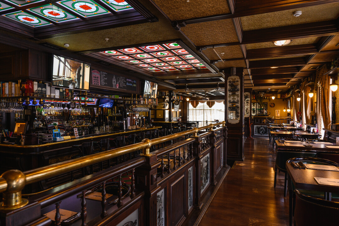 Стейк-хаус и паб Sherlock Holmes