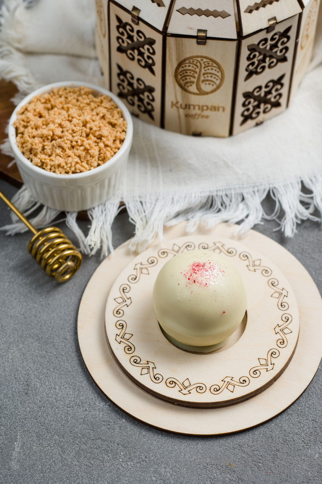 «Башкирский рафаэлло» с красным творогом