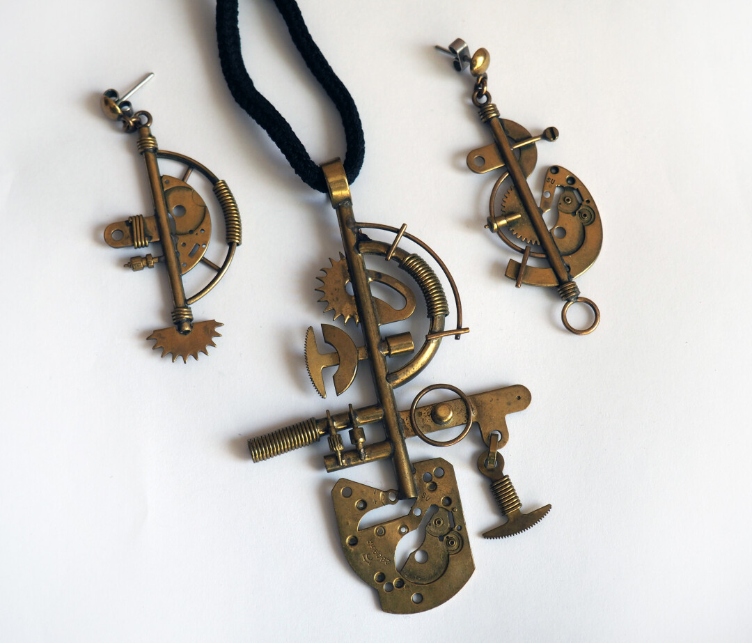 Владимир Шестаков. Гарнитур «Время». Латунь. 1980-е. Петербург, Россия