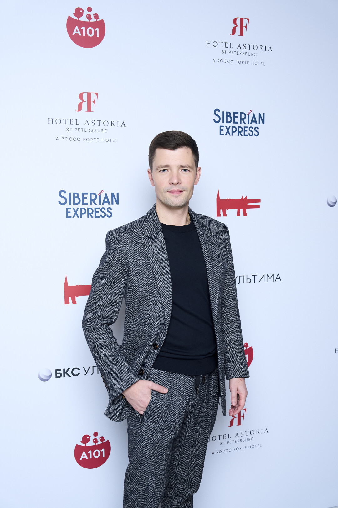 Роман Никонов