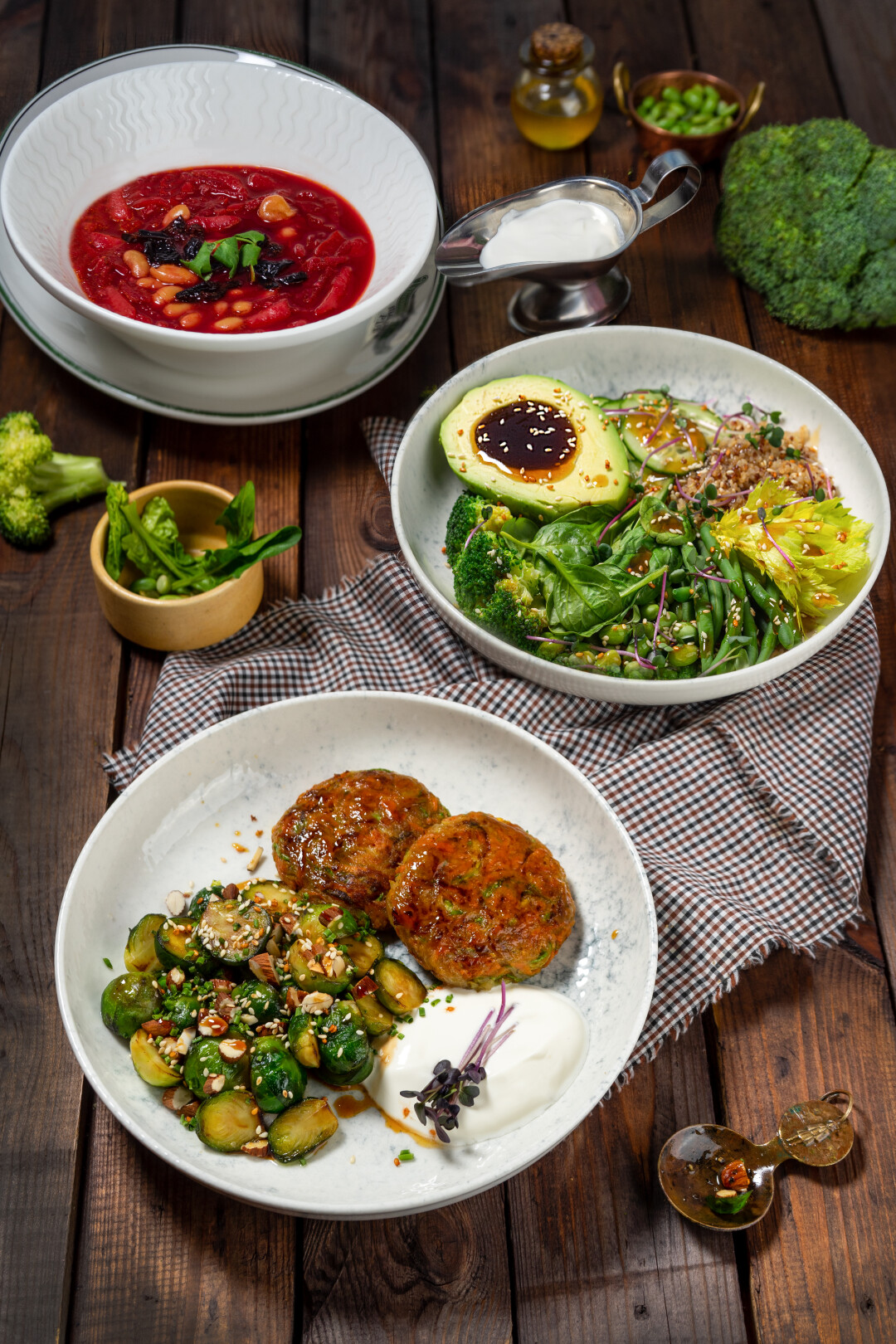 Сет постных блюд в стейк-хаусе Sherlok Holmes и кофейне Charlie