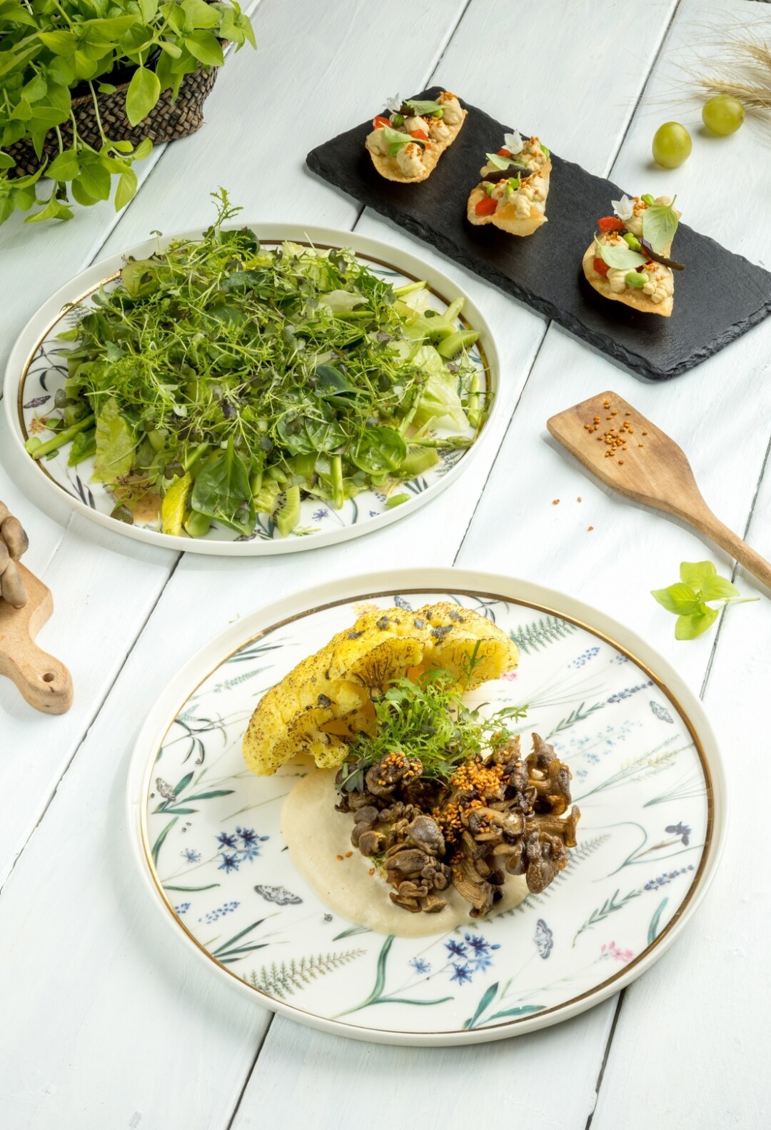 Сет постных блюд в ресторане «Вино и сыр»