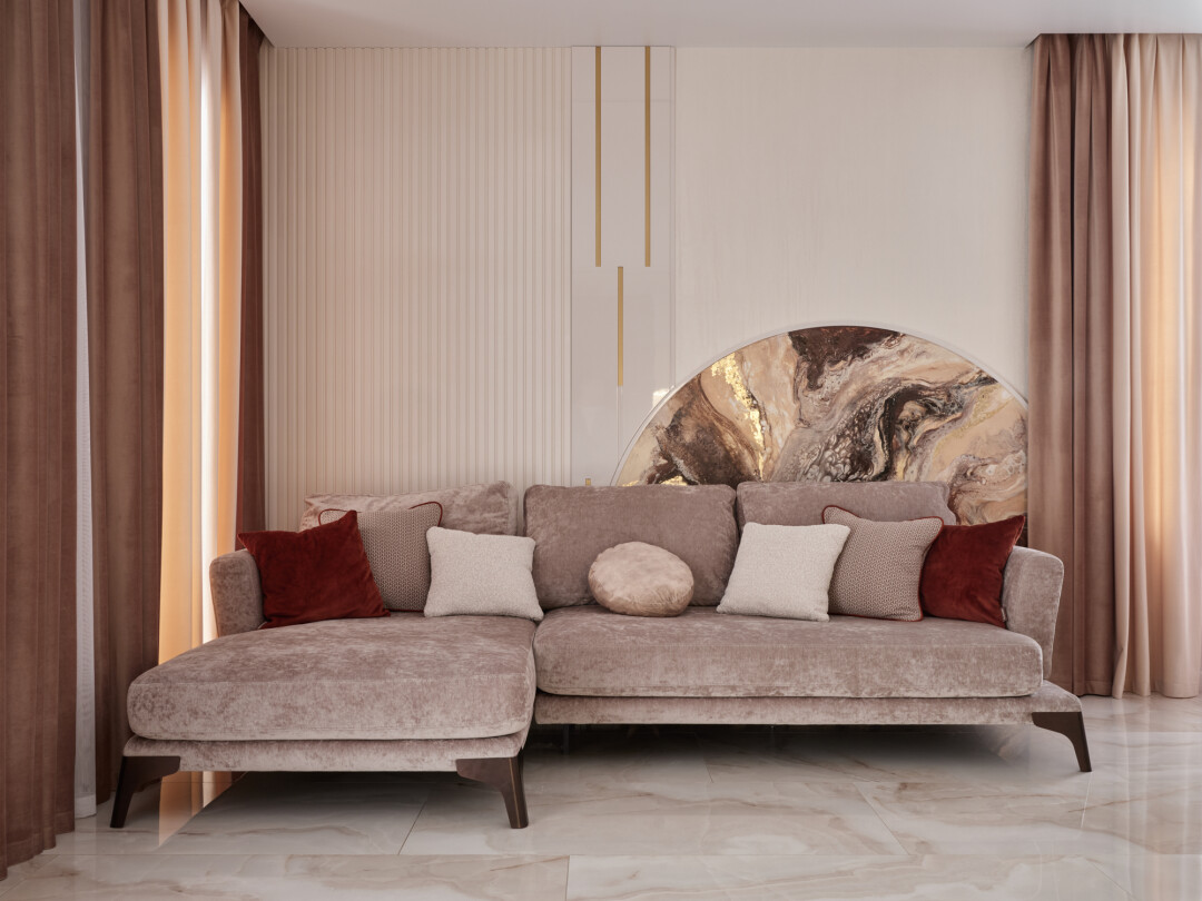 Диван «Висконти» от фабрики Costa bella гармонично вписался в интерьер. Обивку выбирали с учетом того, что в семье есть кот, «Мир Мебели»