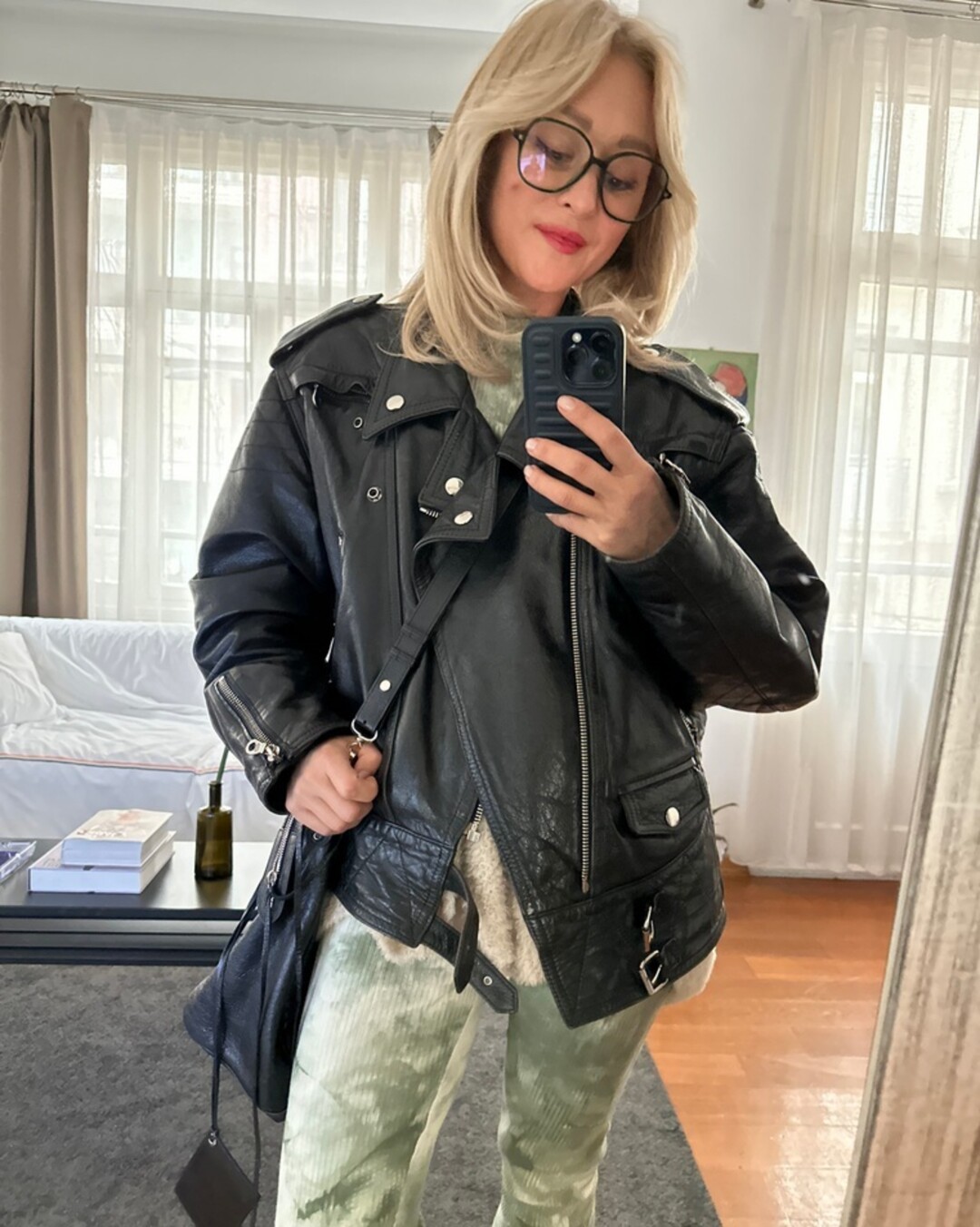 Оксана Косарева: «У меня не было кожаной косухи до прошлого года»