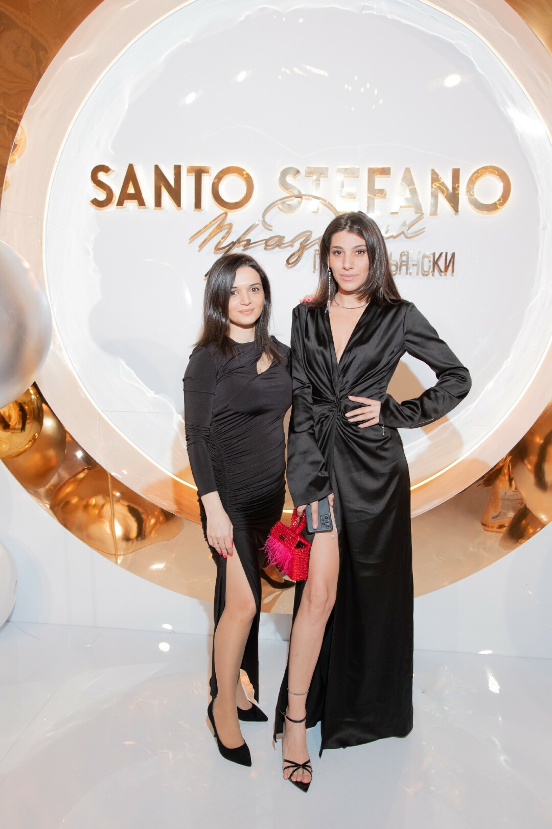 Ануш Саркисян, Патрисия Карагозян