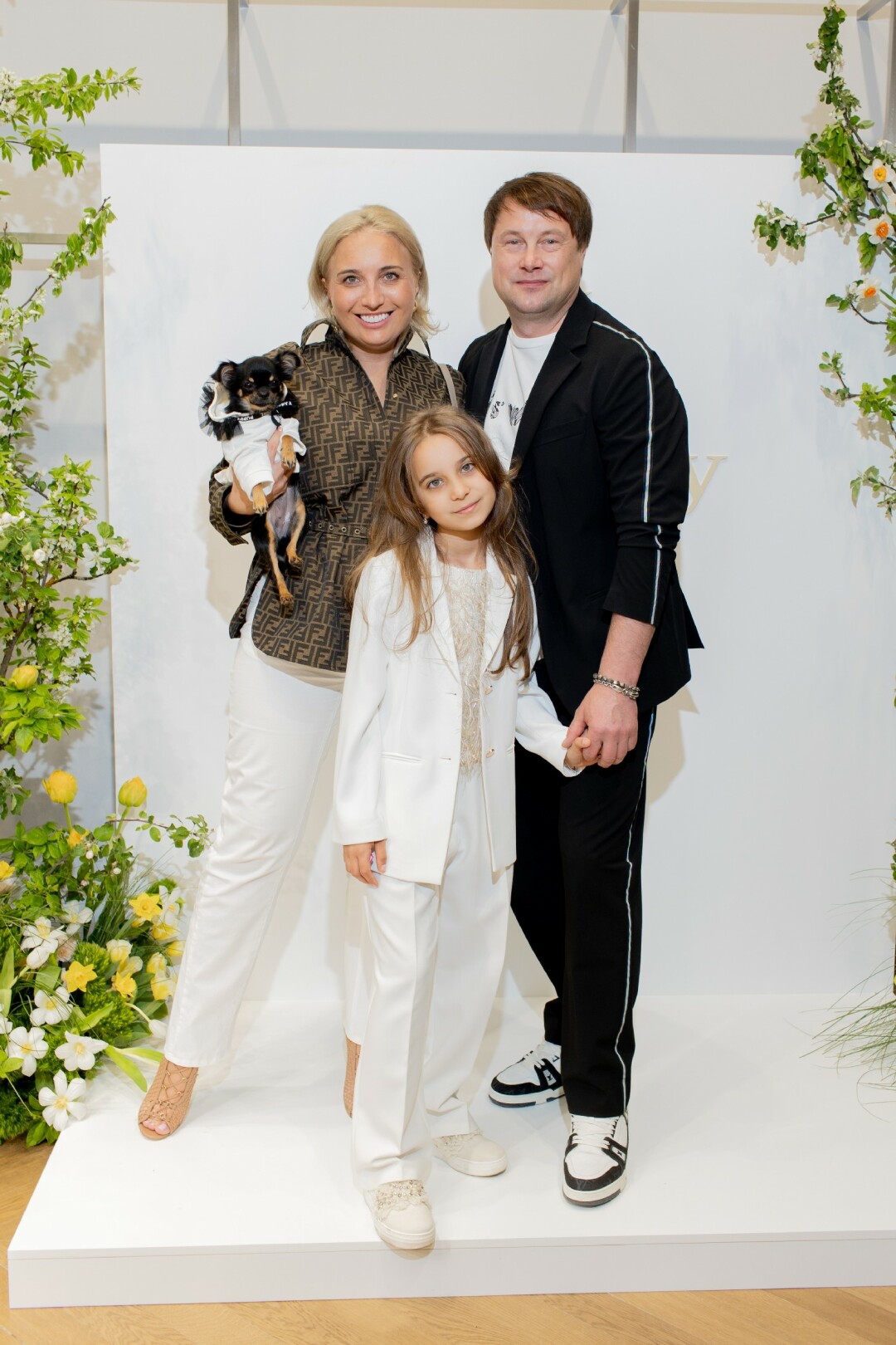 Щербина Кристина с супругом и дочерью