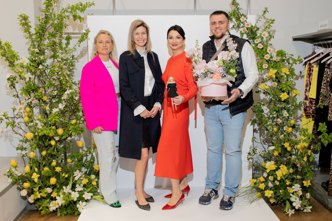 Елена Шкилькова, Дарья Белоцерковцева, Жанна Карпинская и Михаил Белоцерковцев