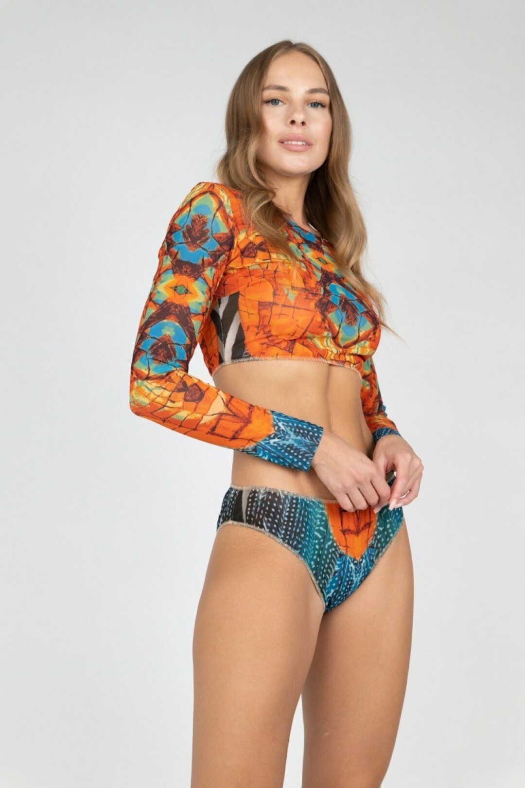 Бренд Mile BB. Цена лифа — 5400 рублей, плавок — 2300