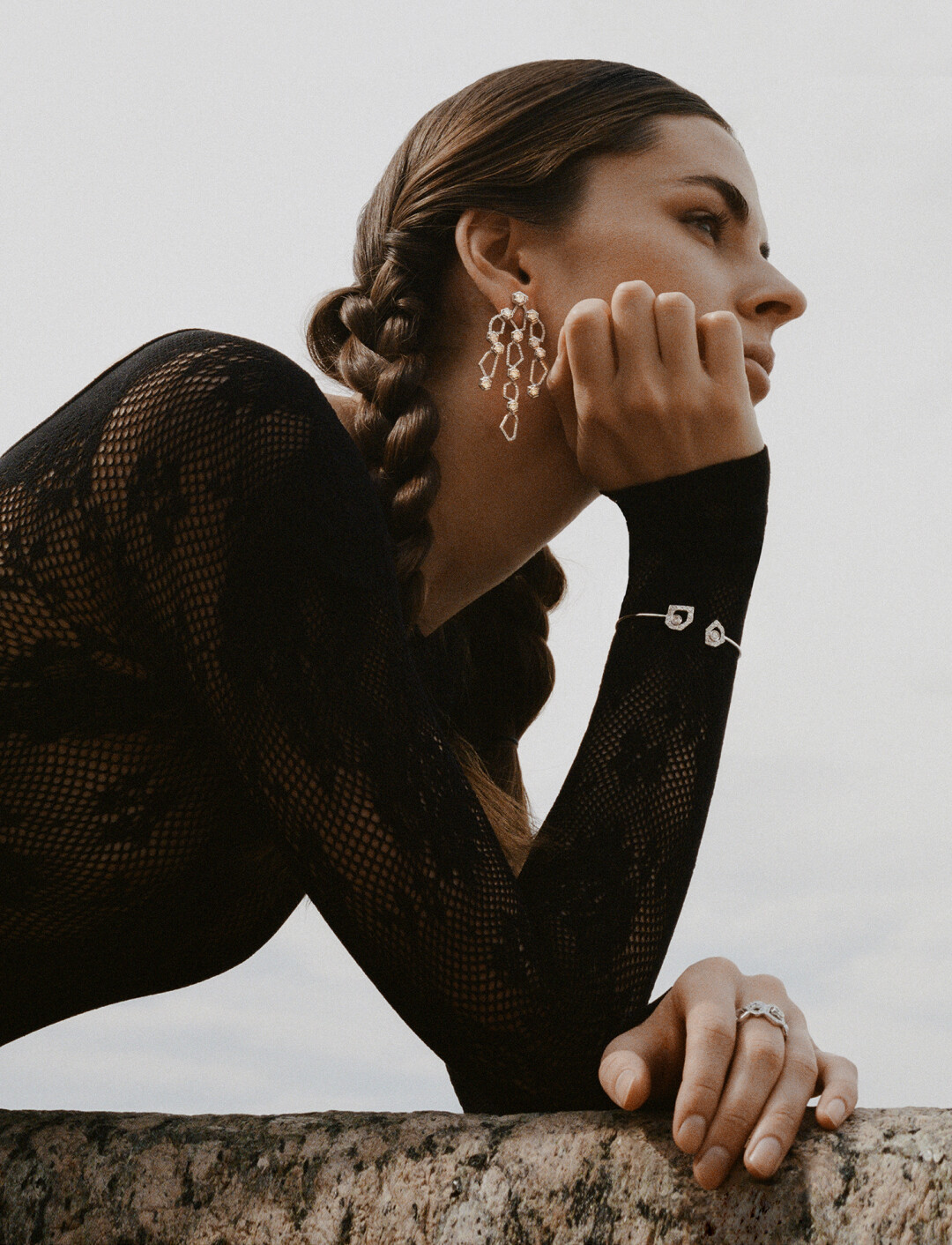 Кольцо, серьги и браслет LUMINOUS DIAMONDS, комбинезон COLOMEINYSH