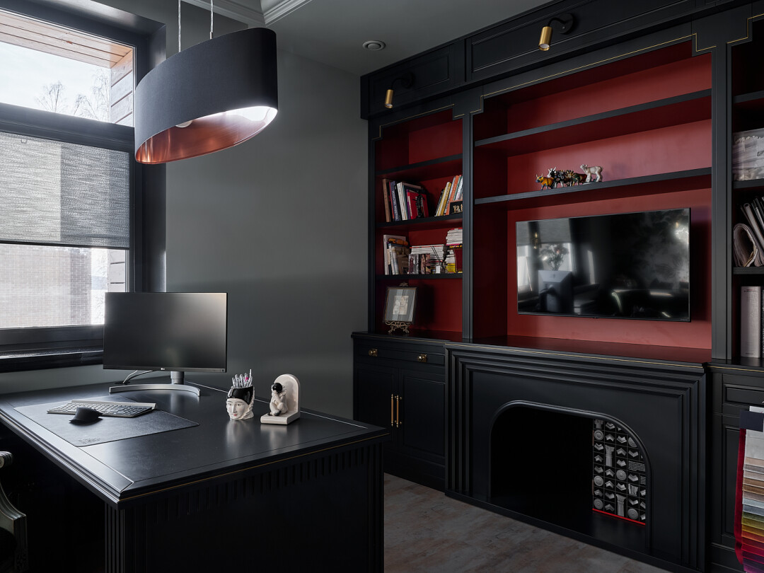 Мебель в кабинете с фурнитурой Blum, а также опоры для стола с эксклюзивным дизайном – это образцы прекрасного сочетания качества, комфорта и эстетики