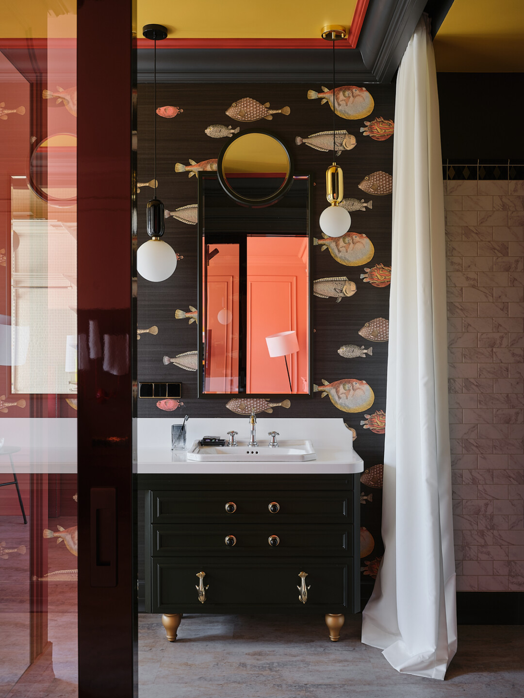 Морской дизайн обоев вдохновлен творчеством итальянского художника Форназетти. Настоящее произведение искусства, которое подчеркивает индивидуальность