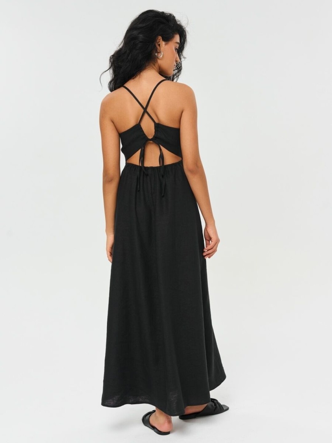 Платье OCH, 5 990 руб.