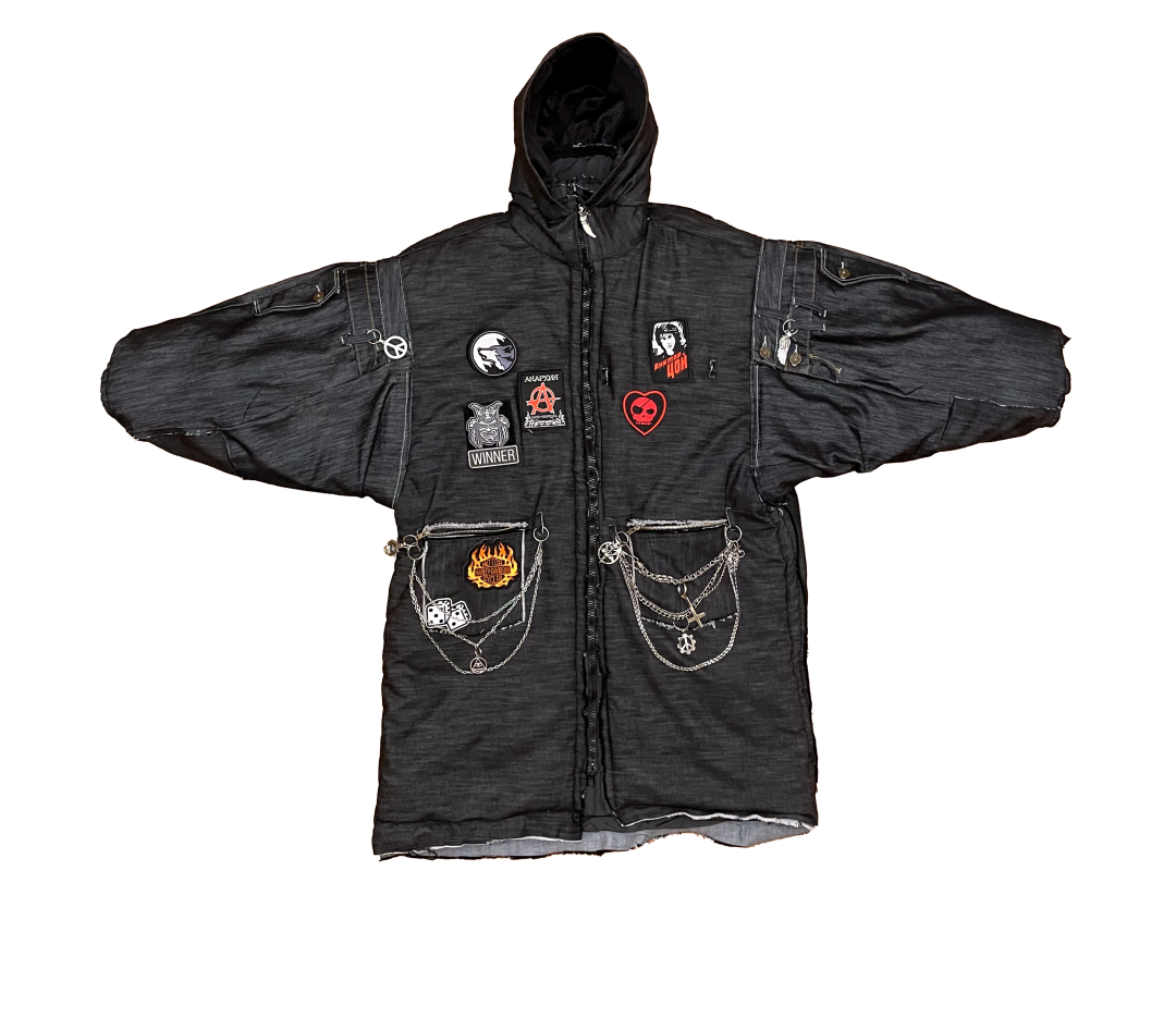 Кастомная куртка – 40 000 рублей