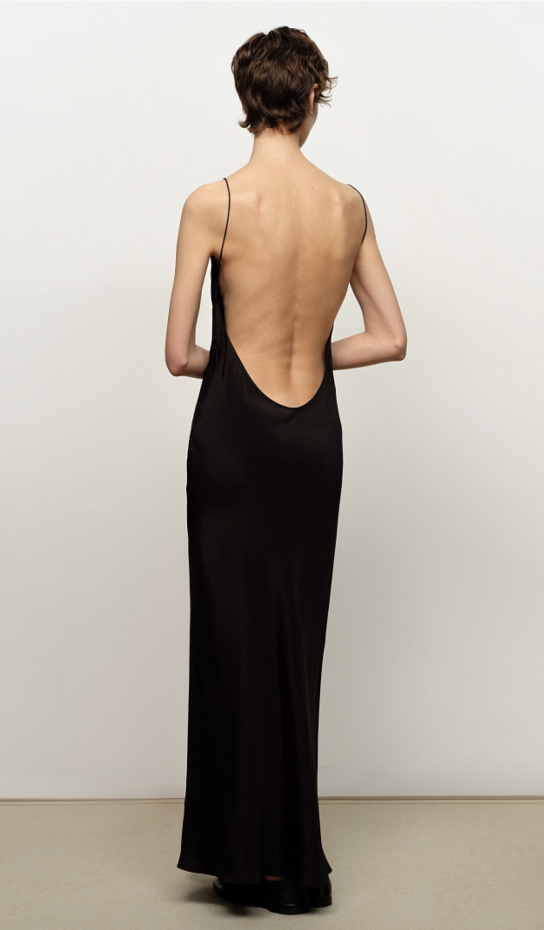 Платье Naked Shoulders, 72 000 руб.