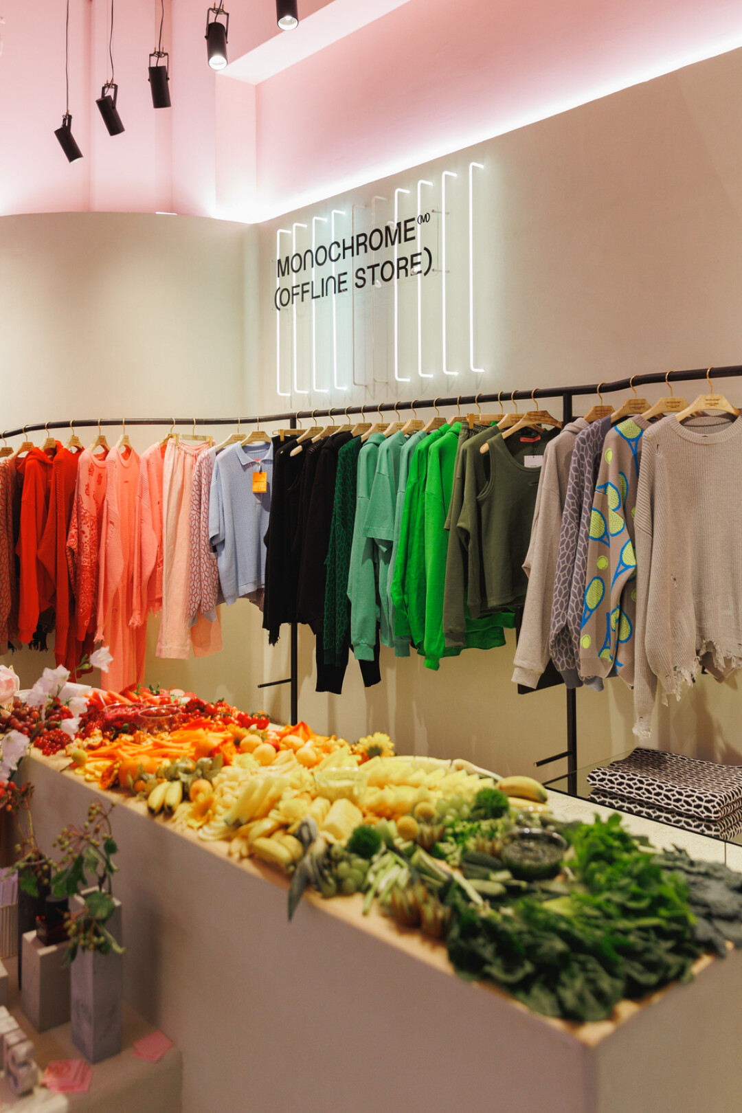 РИВ ГОШ и MONOCHROME запустили совместный проект | Sobaka.ru