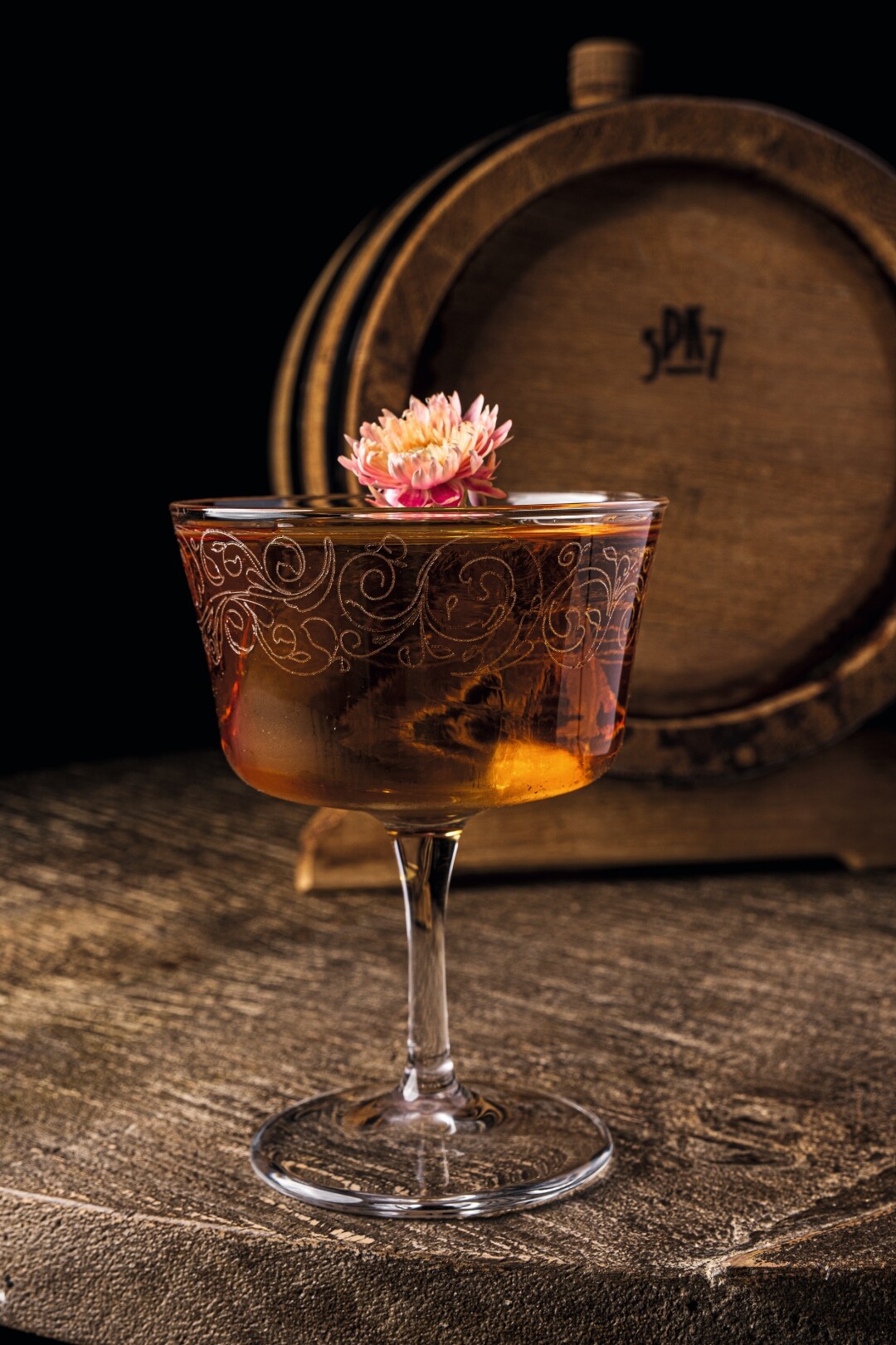 Негрони на греческом розовом вермуте