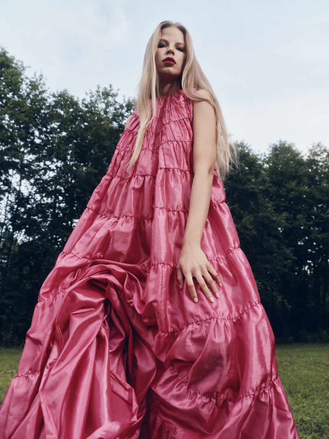 На Виктории: платье ATELIER BISER