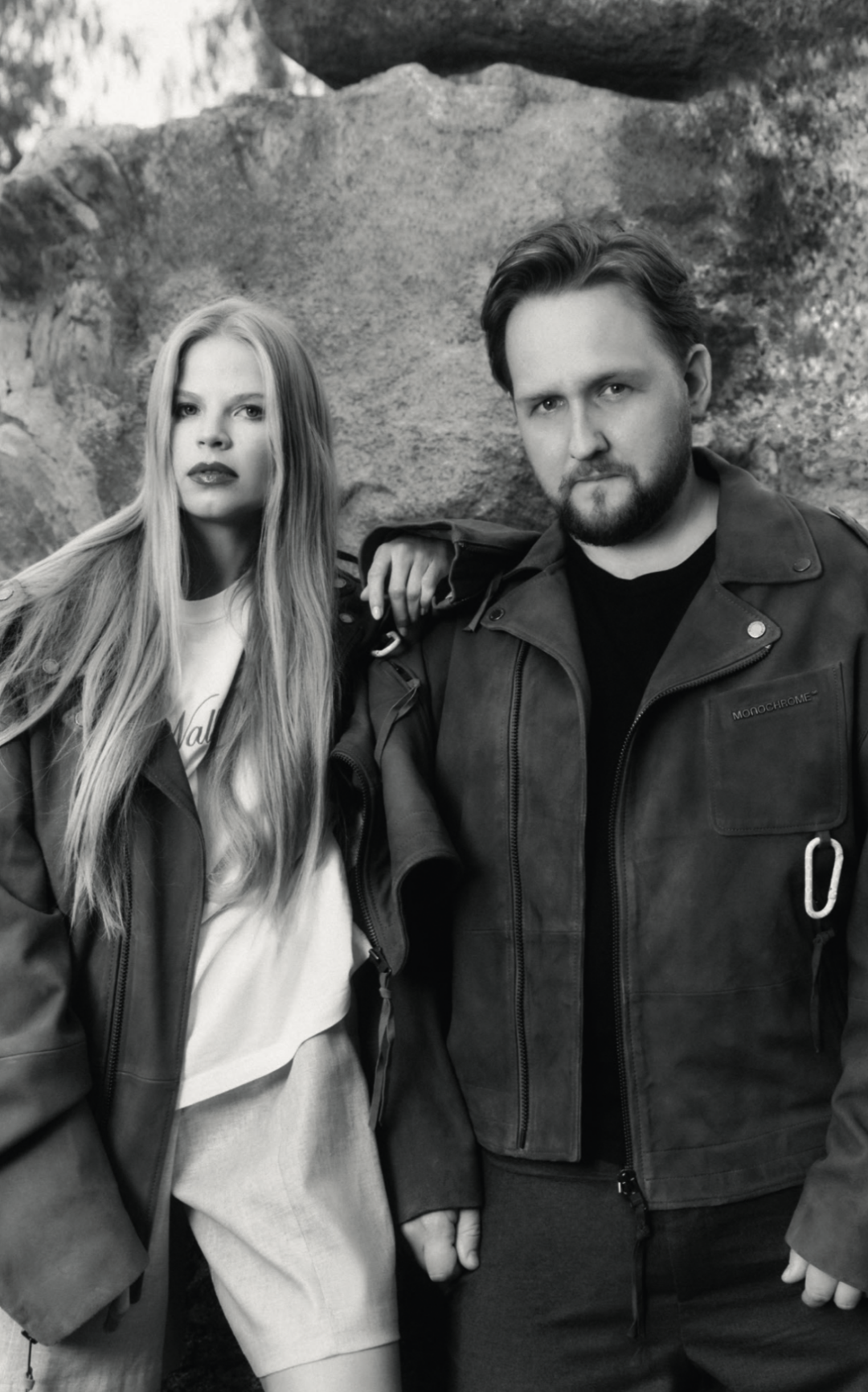 На Вике и Максиме: куртки MONOCHROME