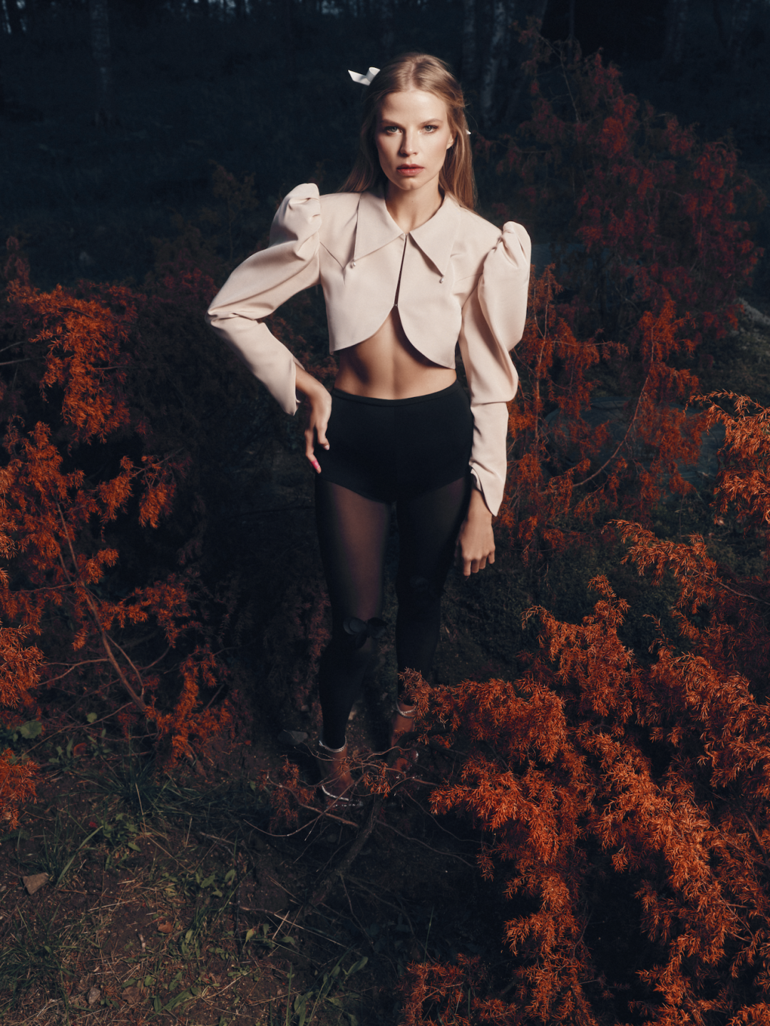 На Виктории: жакет MEOWSHKA (Meowshka Vintage), легинсы REJO, бант PANFIL